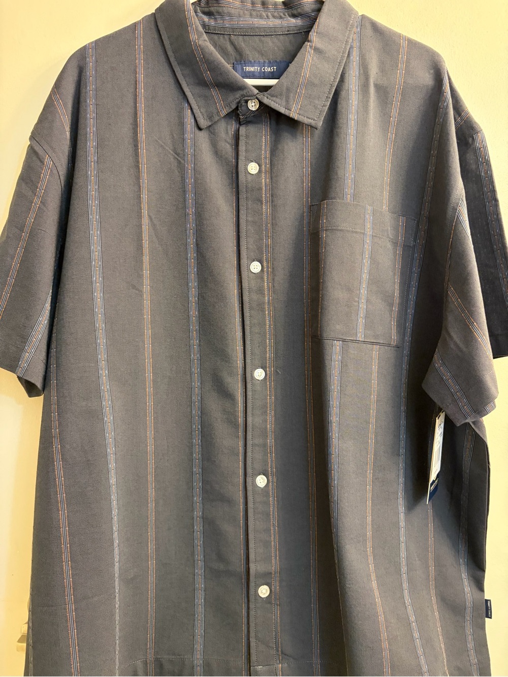NWT Trinity Coast Men's Gray Striped Short Sleeve Woven Shirt